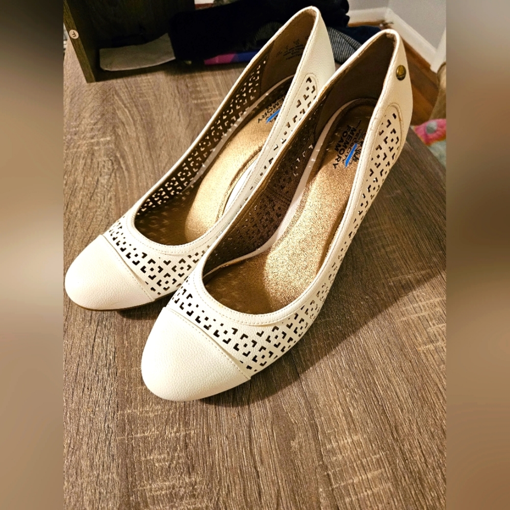 Women's size 11 high heels